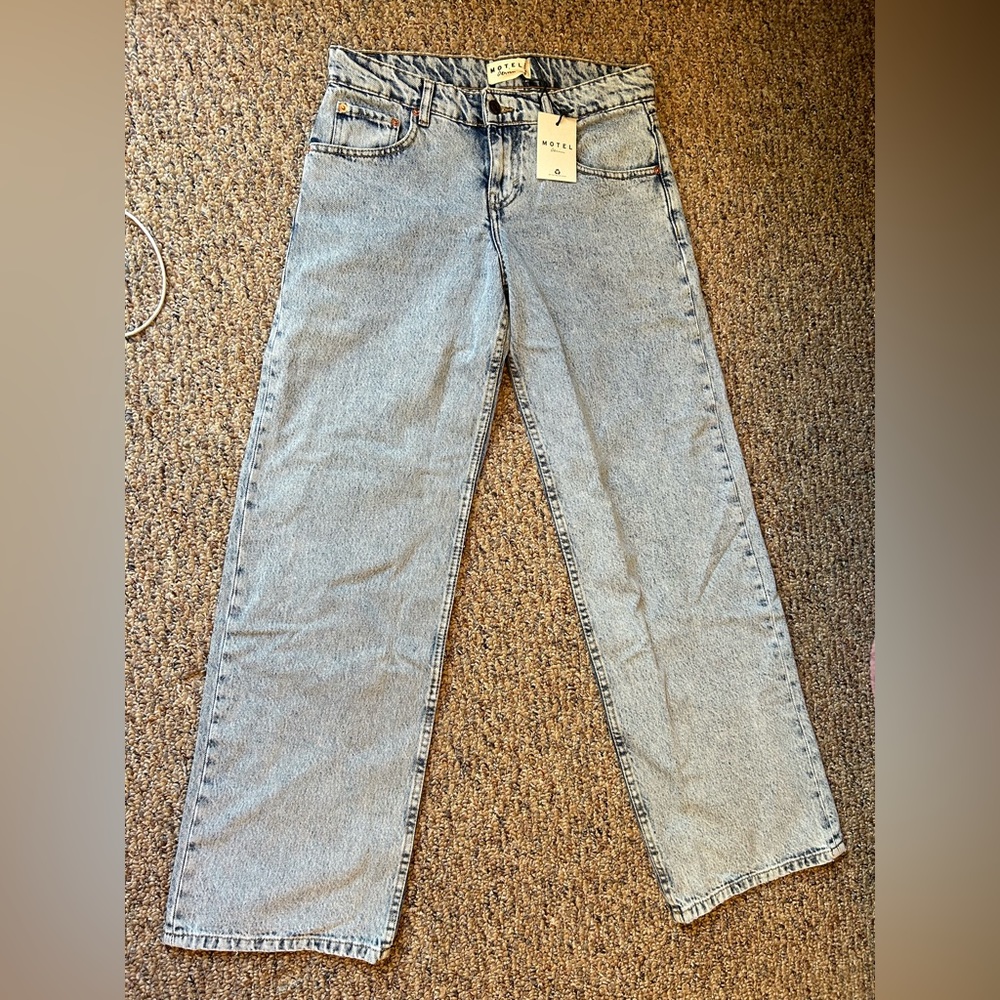 BRAND NEW Motel Rocks Low Rise Parallel jeans in 80s Light Blue Wash